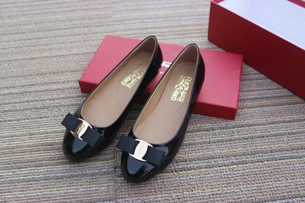 Ferragamo Shallow mouth flat shoes Women--022